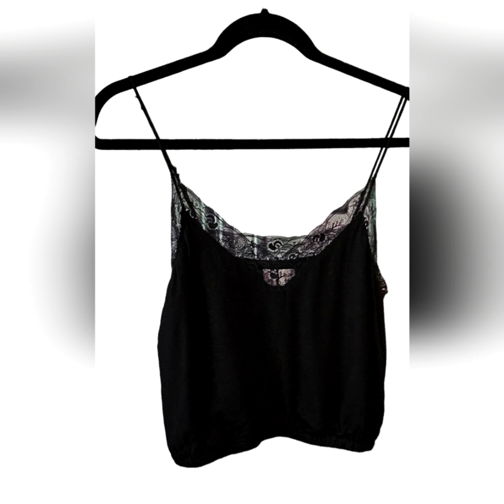 Aritzia Wilfred Free cropped cami
